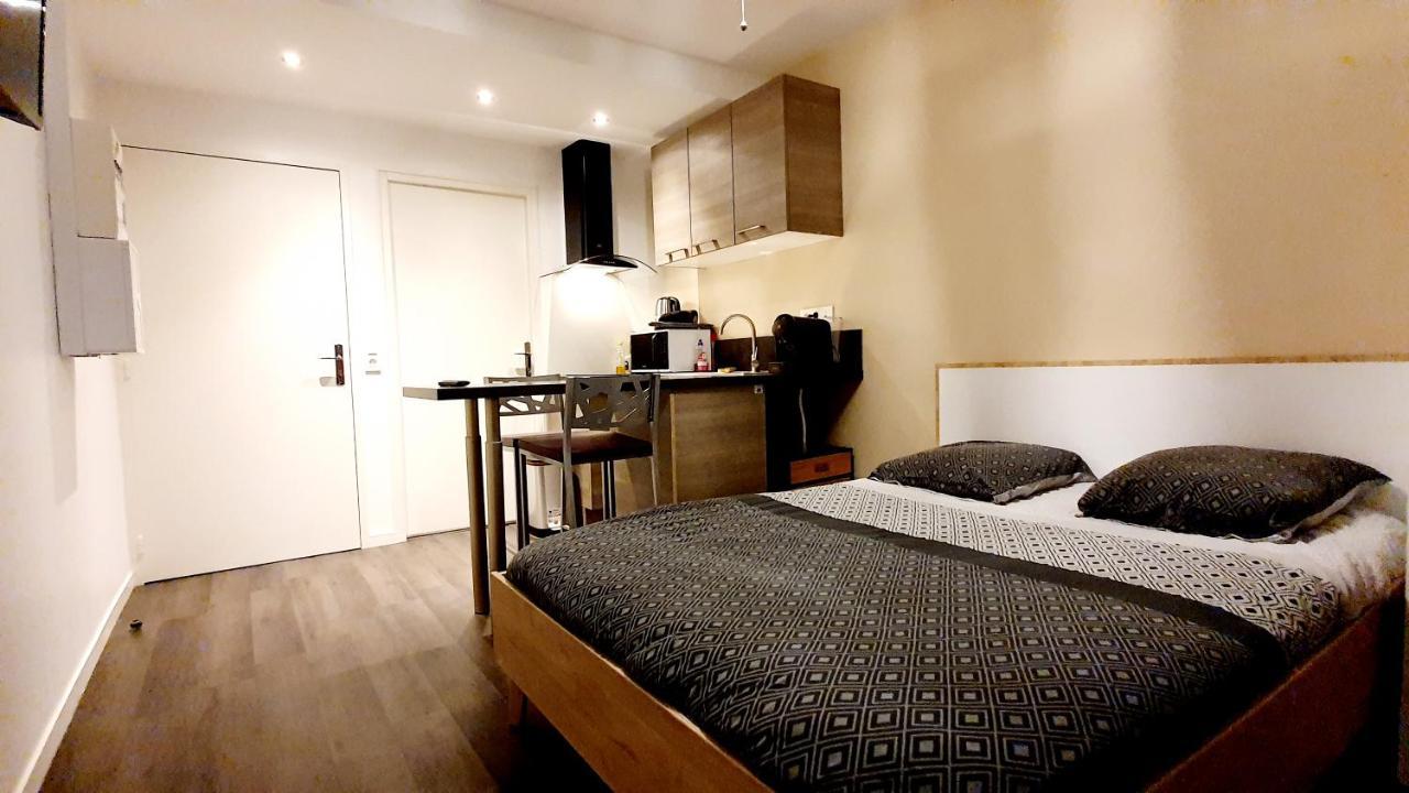 Le Studio Cosy D'Angelique Et David Avec Parking ร็องบุยเย ภายนอก รูปภาพ